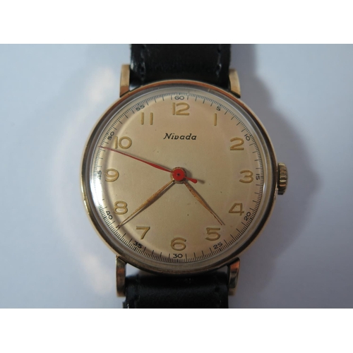 101 - A Nivada 9ct Gold Gent's Centre Second Manual Wristwatch with 32mm dial, Birmingham 1950, running