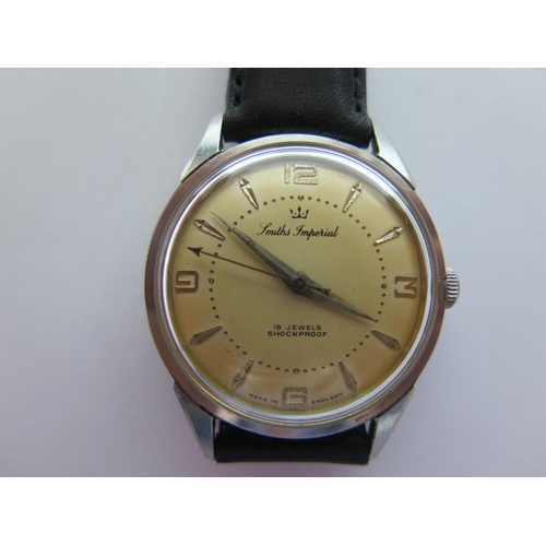 115 - A Smiths Imperial Shockproof Stainless Steel Gent's Centre Second Wristwatch with 35mm dial, the 19 ... 