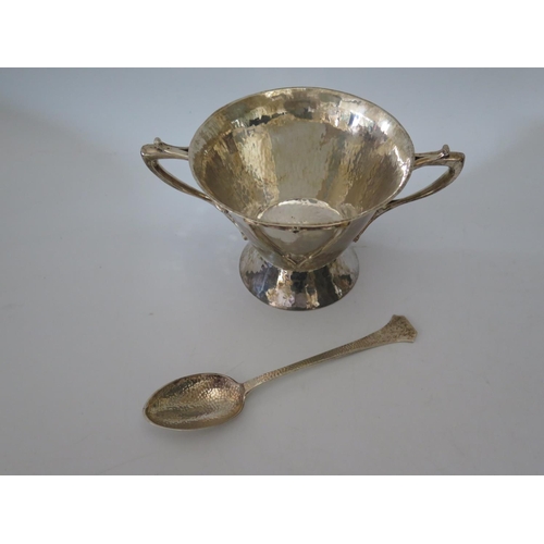 402 - An Arts & Crafts Planished Silver Sugar Bowl with Matching Spoon, London 1908, Goldsmiths Company, 3... 