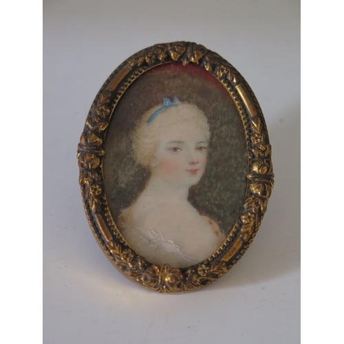 465 - A Nineteenth Century Miniature Portrait of a young lady