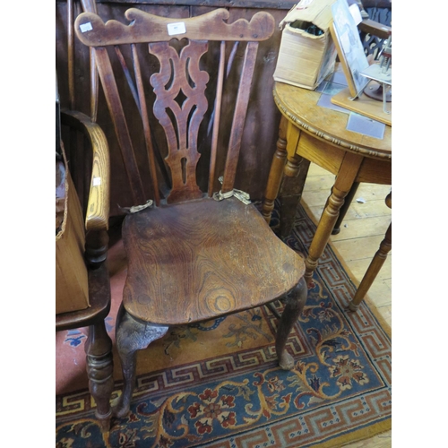 485 - An Eighteenth Century Provincial Elm Seated Splat Back Side Chair