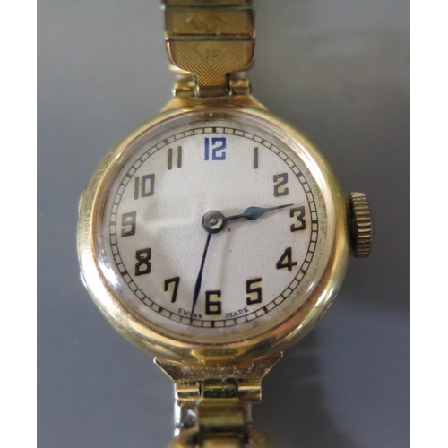 226 - A VISIBLE 18ct Gold Ladies Manual Wind Wristwatch with plated bracelet, winds and runs