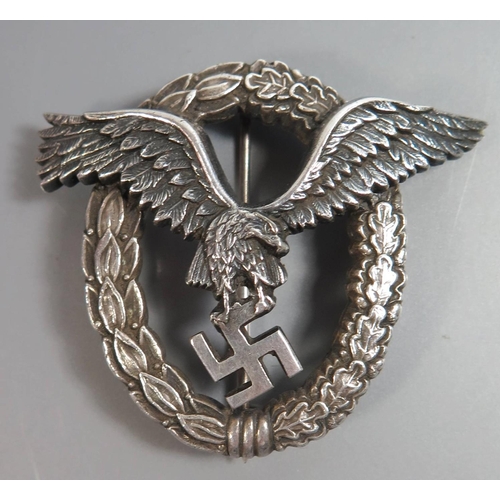 255 - A German WWII Luftwaffe Pilot's Badge