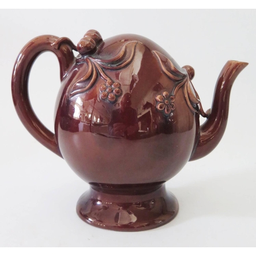 386 - Copeland & Garrett (Spode) Treacle Glaze Cadogan Teapot, 17cm to handle