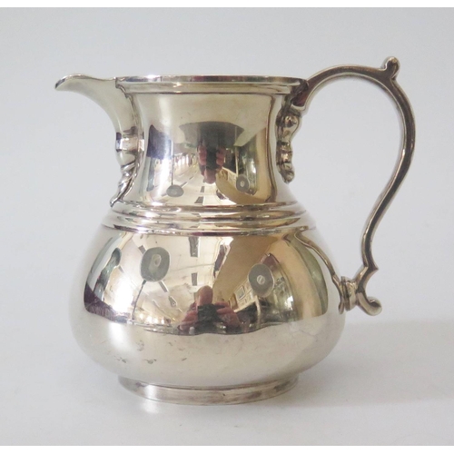 94 - An George V Silver Jug, London 1923, Charles & Richard Comyns, 238g, 9cm high