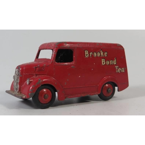 496 - Dinky 451 Brooke Bond tea Trojan van