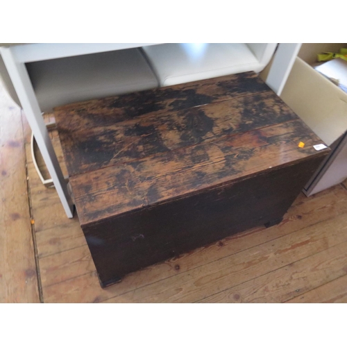 824 - Pine box