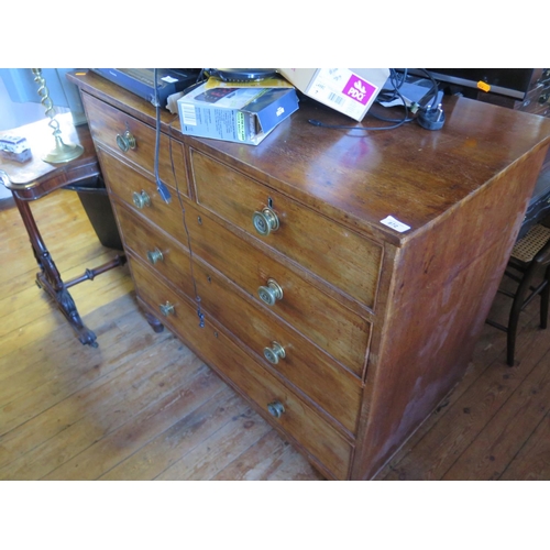 872 - 19th century mahogany chest of drawers