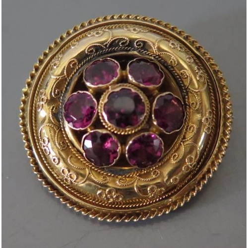 98a - Victorian Gold and Amethyst Brooch, 5.2g