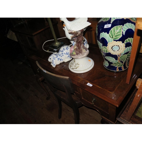 707 - A Good Walnut and Feather Strung Dressing Table