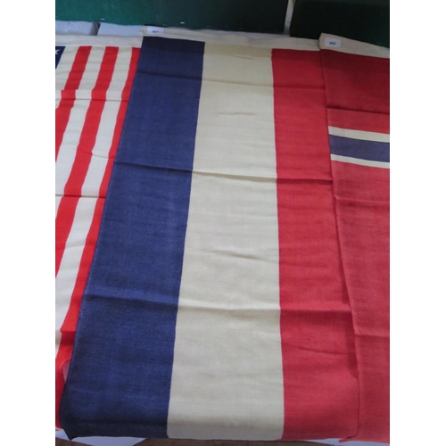 301 - A Netherlands Flag, 90 x 45cm