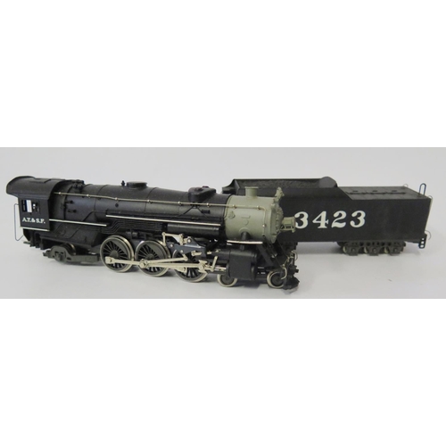 121 - An HO Gauge Rivarossi 1283 4-6-2 Heavy Pacific Atchinson Topeka & Santa Fe, boxed and appears in goo... 