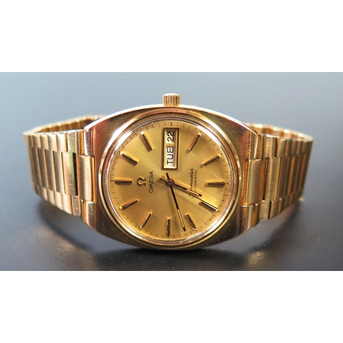 633 - A Gent's Omega Seamaster Automatic Gold Plated Wristwatch with sub seconds and day date, 35mm, runni... 