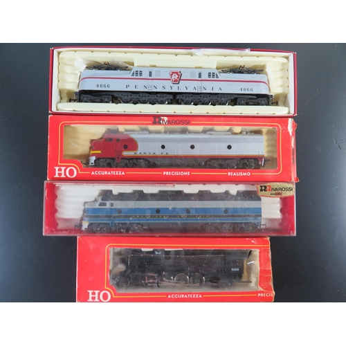 96 - A Collection HO Gauge Rivarossi: 1218, 1504, 1825 and one other, all boxed and appear excellent