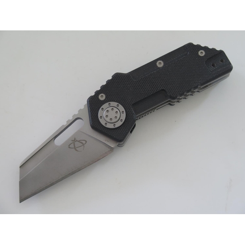 233 - A Mantis Pit Boss Folding Knife MANMT9