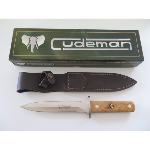 322 - A Cudeman Model 261L Dagger