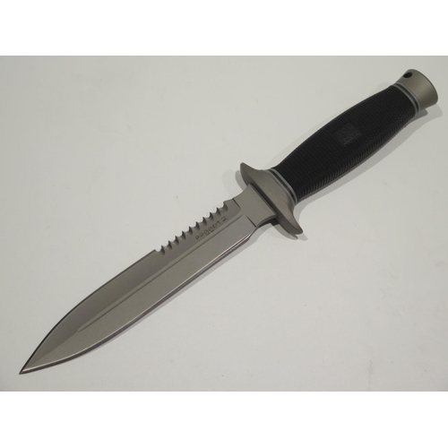 342 - A SOG D26B Daggert-2 Beadblasted Knife