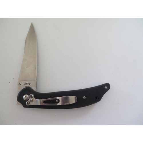 53 - A Lakota Legend 911 Pocket Knife, 10cm blade