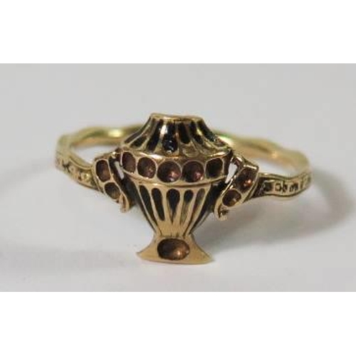 613 - A Georgian Gold Urn Shaped Ring, naming around shank 'ELIZABETH MARIA BUTLER ???? MAY 1775???', area... 