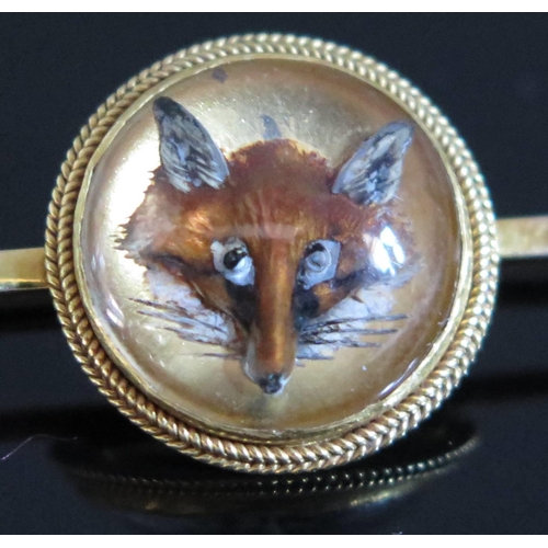 583 - An Essex Crystal Fox Brooch in a 9ct Gold Mount, 4.1g