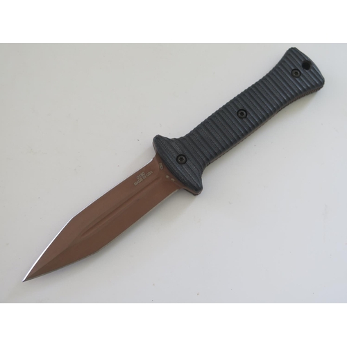 713 - A Zero Tolerance Boot Knife ZT-0150, A Gerber De Facto Fixed Blade Knife, GB-30000528, Three Blackha... 