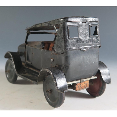 125 - A Scarce Bing Tinplate Clockwork Ford Model T Made in Germany (missing motor).