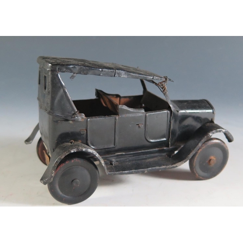 125 - A Scarce Bing Tinplate Clockwork Ford Model T Made in Germany (missing motor).