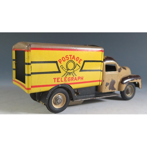 126 - A Clockwork Tinplate Delivery Van 