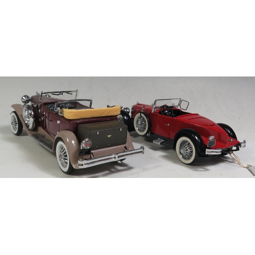 211 - Two Franklin Mint 1:24 Models, 1930 Dussenburg J Derham Tourster, 1928 Stutz Black Hawk Boattail Spe... 