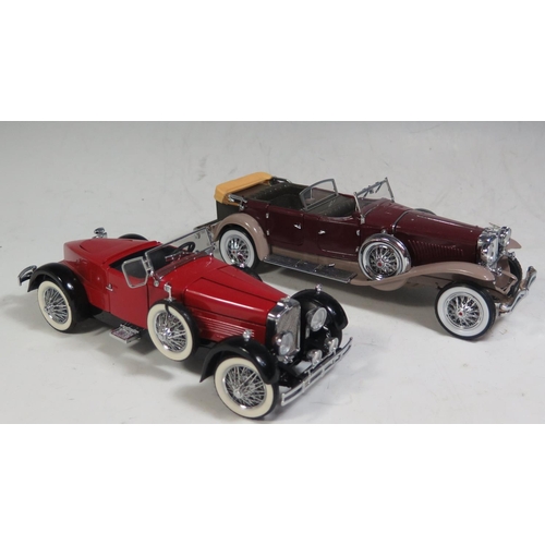 211 - Two Franklin Mint 1:24 Models, 1930 Dussenburg J Derham Tourster, 1928 Stutz Black Hawk Boattail Spe... 