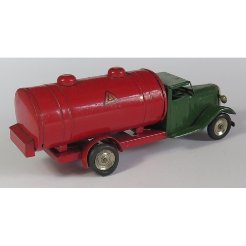 22 - A Triang Minic Clockwork Petrol Tanker in green and red. Motor working.