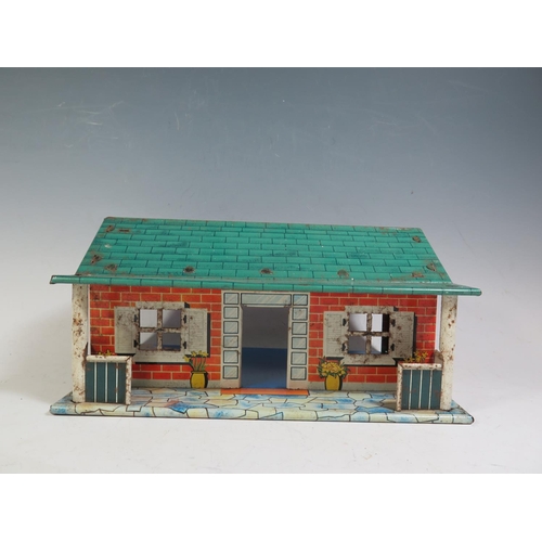 256 - A Marx Tinplate Dolls House Bungalow (28.5cm approx).