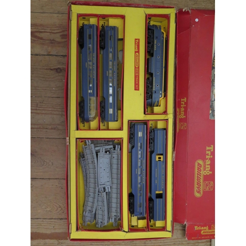 282 - A Triang OO Gauge Transcontinental Train Set. In excellent condition and appears to have had very li... 