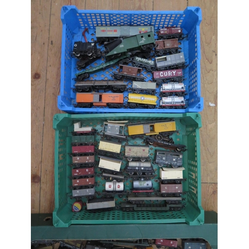 285 - Four Trays of OO Gauge Rolling Stock including Hornby, Triang, Wrenn, Ratio, Dapol etc.