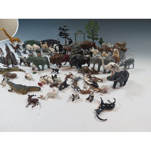 315 - A Britains Lead Zoo (130 Pieces Approximately)