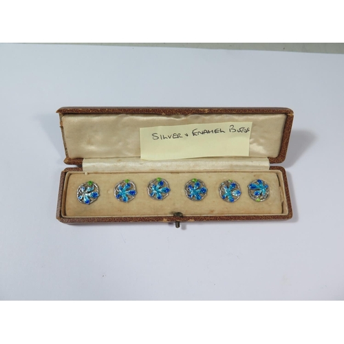 334a - A Cased Set of Six Siver and Enamel Leaf Pattern Buttons, 15mm