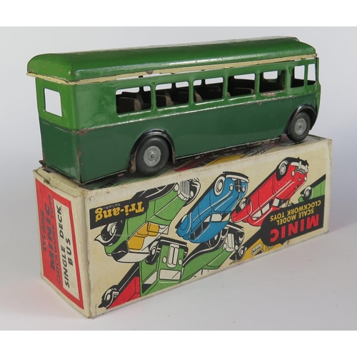 42 - A Triang Minic Clockwork 52M Single Deck Bus in green and dark green. Working Motor in good complete... 