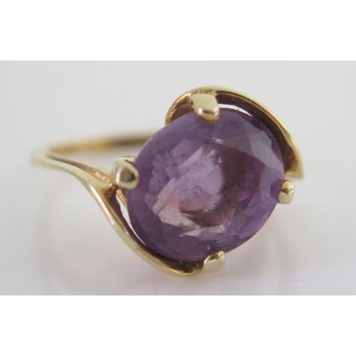 467 - A 14K Yellow Gold and Amethyst Dress Ring, size N, 4.1g