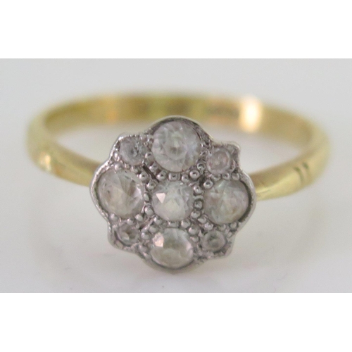 471 - An 18ct Yellow Gold and Platinum Diamond Cluster Ring, size M, 2.7g