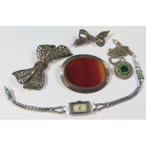 489 - A Victorian Silver and Agate Brooch Birmingham 1886 JA 49mm, small silver and marcasite ribbon brooc... 