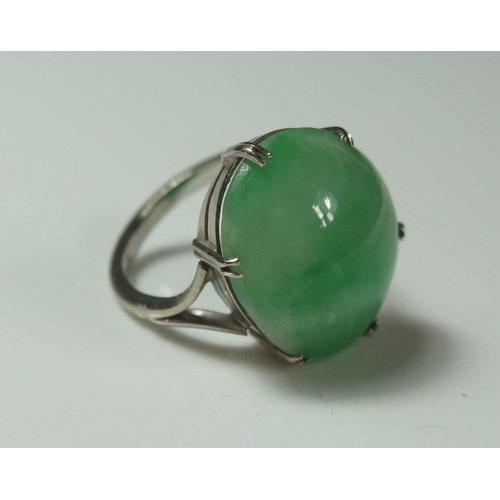 510 - A 9ct White Gold and Jadeite Ring, size J, 6.5g