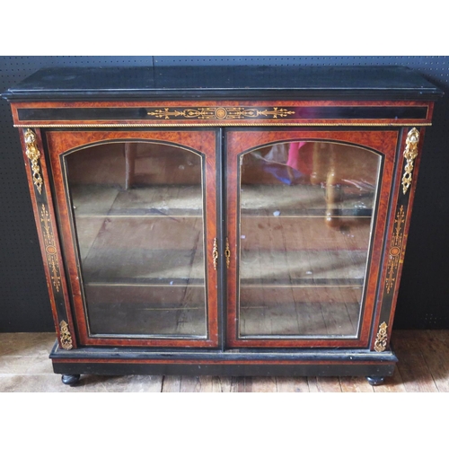 538 - A Victorian Amboyna, Ebony and Inlaid Glazed China Cabinet, 119(w)x108(h)x32.5(d)cm
phone bid