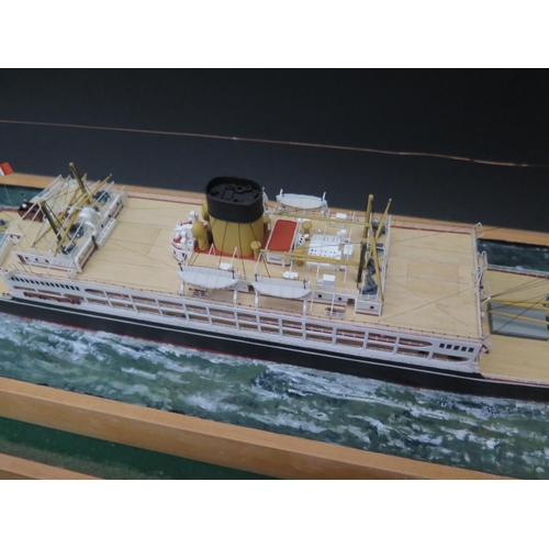 58 - TURBO S.S. CORINTHIC Shaw Savill & Albion built by Harland & Wolff _ 1:383 Ship's Model built by R. ... 