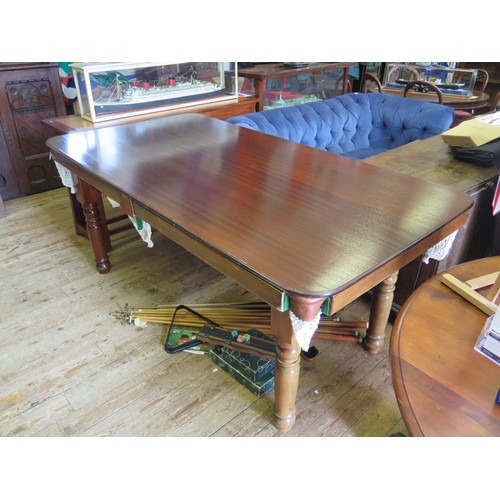 554 - Mahogany Snooker/billards table 6 x 3 (915cm x 100cm) with a detachable table top and accessoires