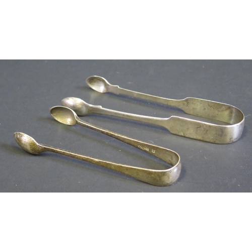 103 - A Pair of George IV Silver Sugar Tongs (London 1821, 	George Turner & Thomas William Biddell_ and on... 