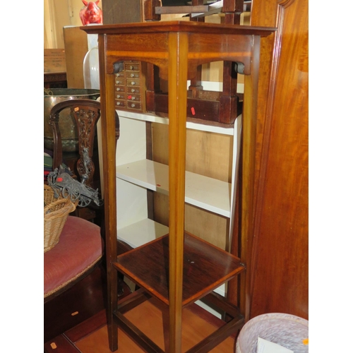 1063 - An Edwardian Mahogany and Inlaid Aspidistra Stand