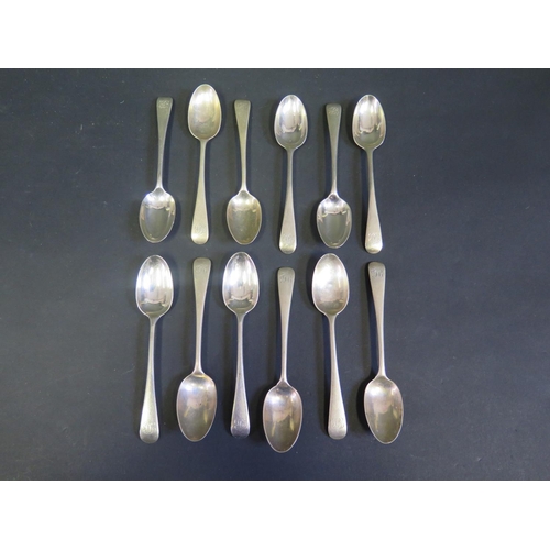 114 - A Set of Twelve Edward VII Silver Teaspoons, London 1908, Josiah Williams & Co., 295g