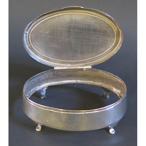 126 - A George V Silver Oval Ring Box (base missing), Birmingham 1911, WB ??, 86g