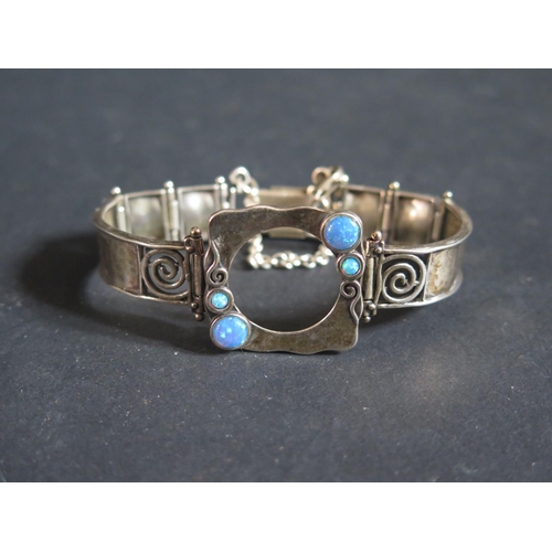 172 - An Israeli Didae Handcrafted Sterling Silver and Opal Bracelet