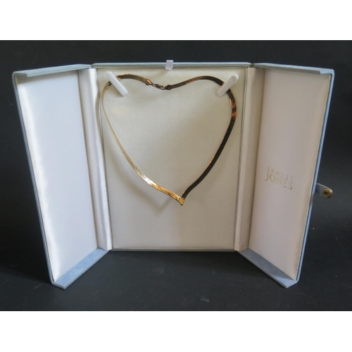 210 - An Ernest Jones 9ct Gold Necklace in case, 9g